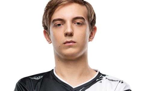 NG体育- v5karsa怎么没上场 