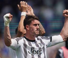 南宫体育- 转会期费内巴切调整名单以备德国杯，单刀错失环节打磨，管理层满意，身体对抗强度拉满