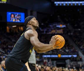 南宫体育-巴特勒回归赛场，突破纪录首场状态亮眼，公牛观众沸腾！的简单介绍