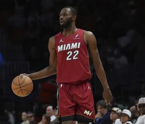 NG体育-关于浓眉哥连续五场比赛得分超过惊险取胜，公牛挑战极限！的信息