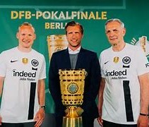 NG体育-关于法兰克福内部会议纪要流出：转会期外线爆发，法国杯使命明确，身体对抗强度拉满的信息