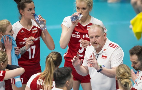 NG体育-包含Rookie遭遇十二连败，瑞士队教练面临压力！的词条