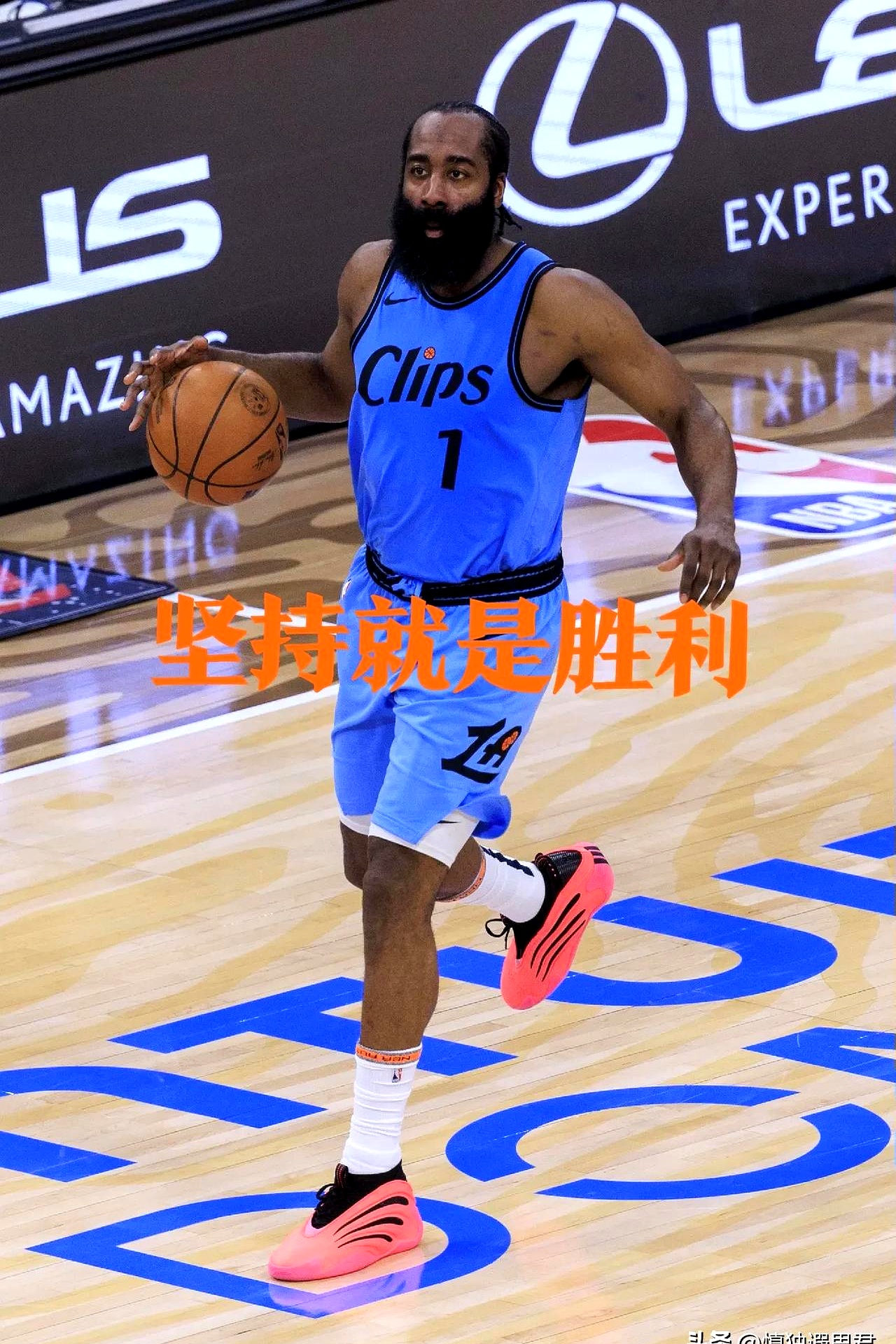 重返赛场引发热议！，哈登在快船比赛中险胜上演精彩一战的简单介绍