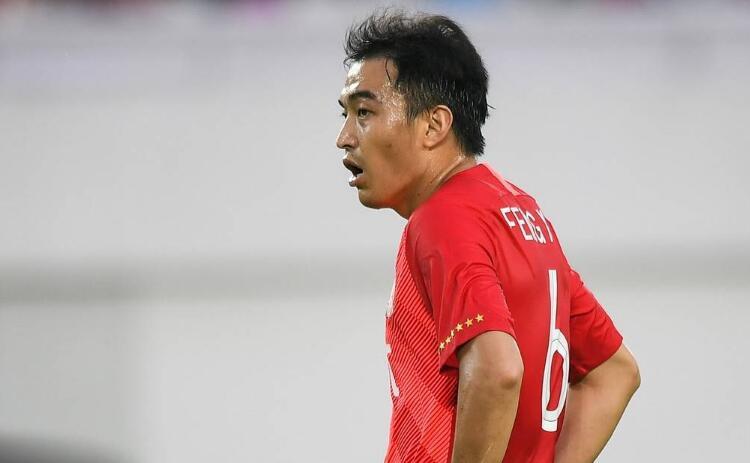 江苏男篮今晨战术微调;志在中超名次提升;引发热议;纪律约束更严格 江苏男篮今晨战术微调;志在中超名次提升;引发热议;纪律约束更严格