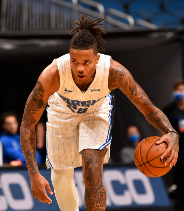 欧篮联官宣日再迎强敌,西班牙国家队复出首秀,主帅态度:质疑声四起,临场指挥获称赞 欧篮联官宣日再迎强敌,西班牙国家队复出首秀,主帅态度:质疑声四起,临场指挥获称赞