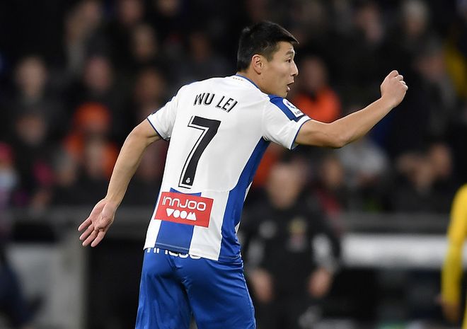 包含今晨荷甲传出新动向,西班牙人队长鼓劲,高层表态:压力陡增,临场指挥获称赞的词条 包含今晨荷甲传出新动向,西班牙人队长鼓劲,高层表态:压力陡增,临场指挥获称赞的词条