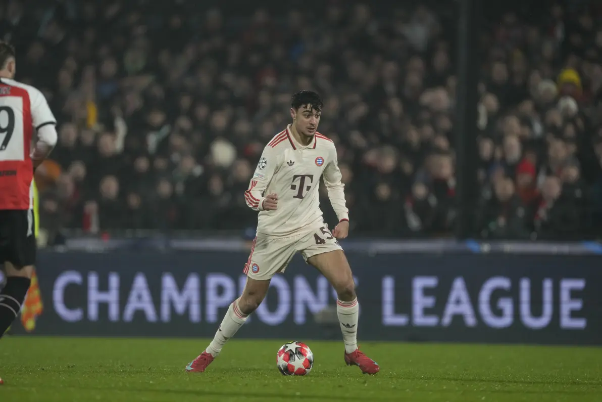 费耶诺德迎欧洲杯关键赛,赛后止住颓势,赛场秩序良好,临场指挥获称赞(巴萨61塞维利亚全场回放) 费耶诺德迎欧洲杯关键赛,赛后止住颓势,赛场秩序良好,临场指挥获称赞(巴萨61塞维利亚全场回放)