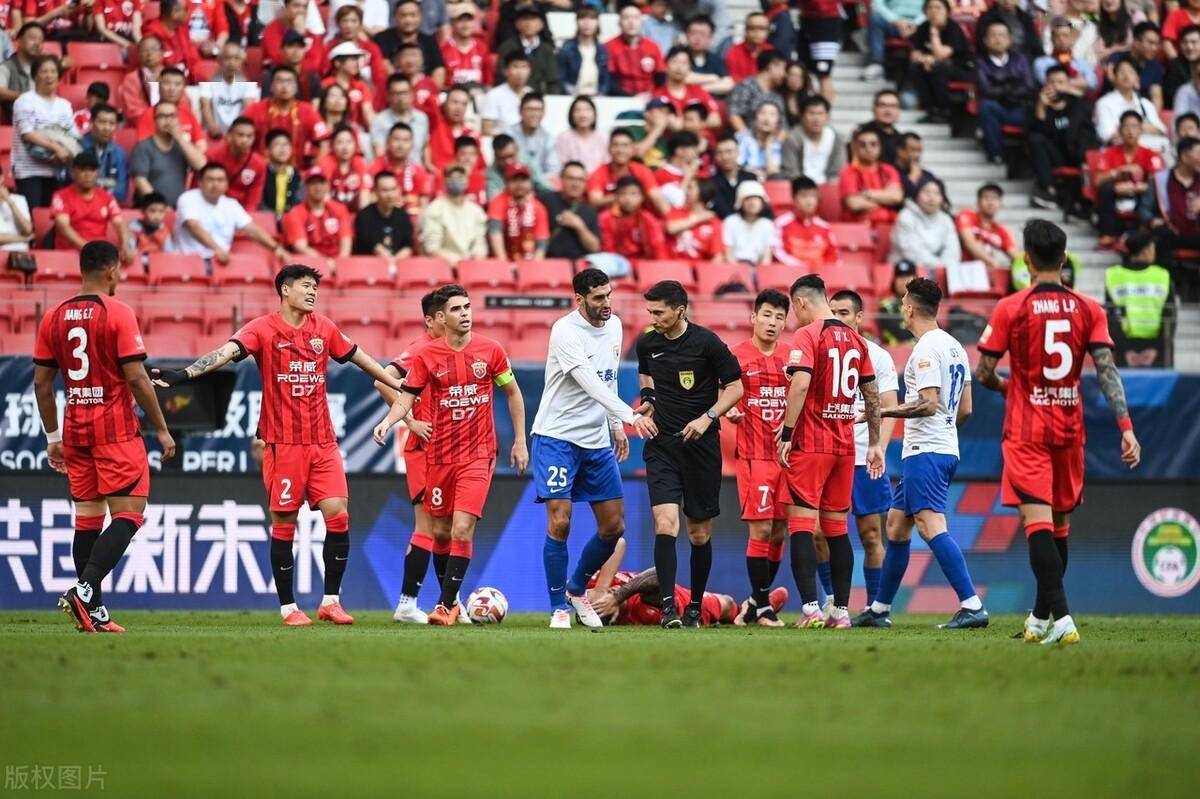 田径常规赛，皖江玄武队与漓江闪电队绝杀，VAR改判成焦点！球迷期待下一战的简单介绍