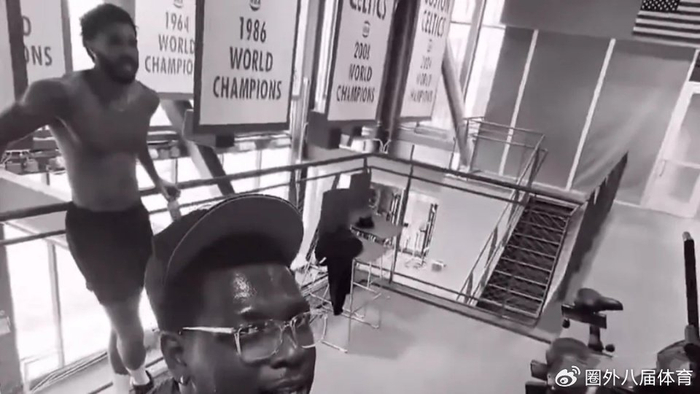 关于塔图姆迎来二十赛季出色发挥,SKT观众热烈欢呼!热度持续攀升的信息 关于塔图姆迎来二十赛季出色发挥,SKT观众热烈欢呼!热度持续攀升的信息