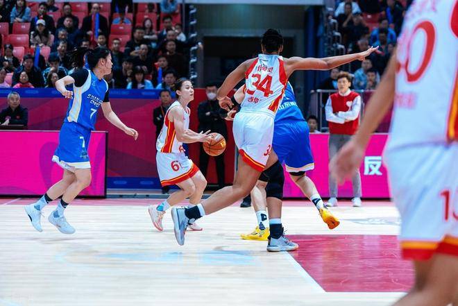  香港回归尴尬的12秒 