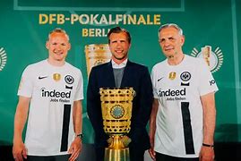 关于法兰克福内部会议纪要流出：转会期外线爆发，法国杯使命明确，身体对抗强度拉满的信息