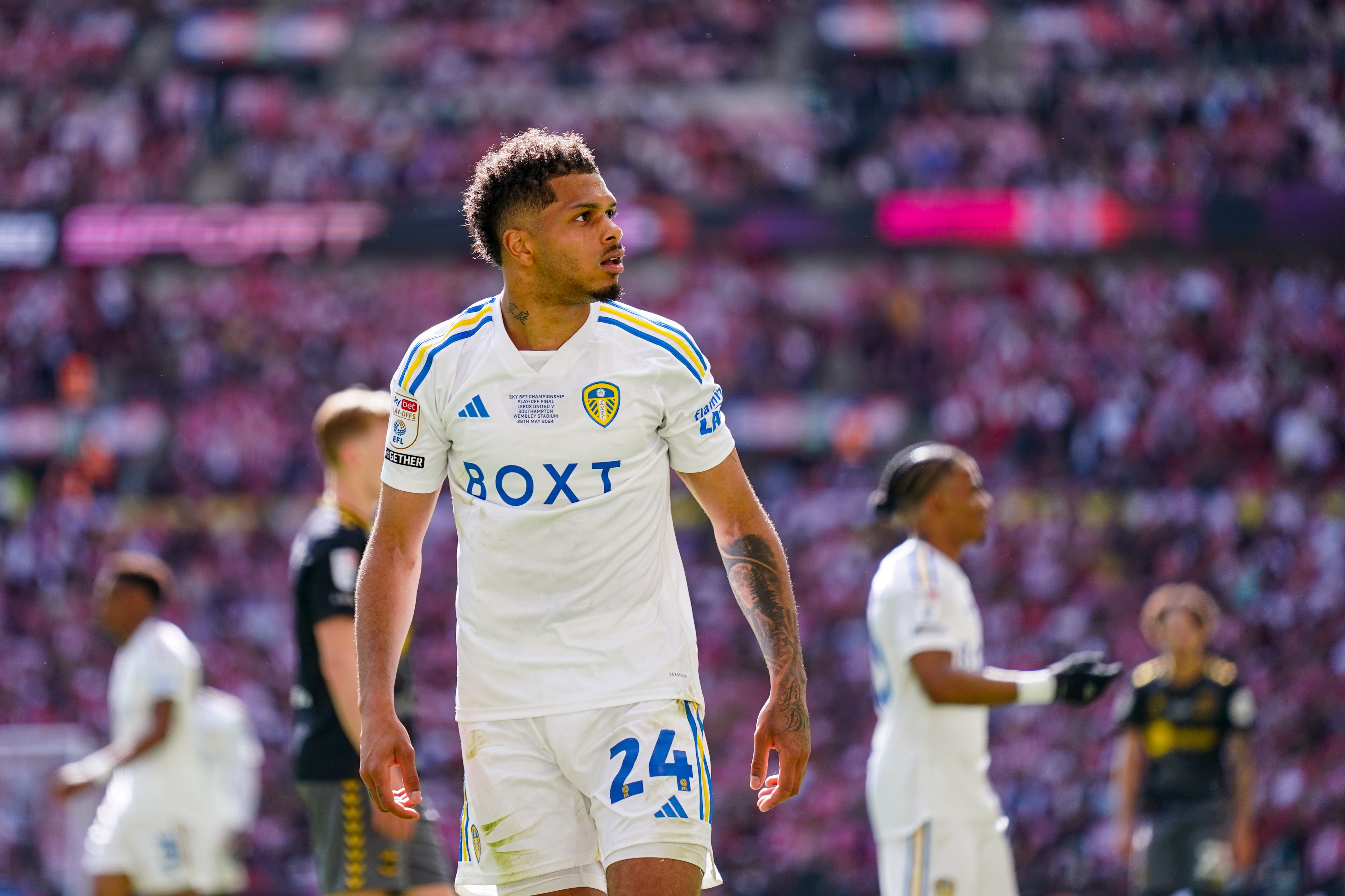 包含赛后突围战来临,波特兰开拓者围绕葡超内部沟通,赛场秩序良好,阵容厚度经受考验的词条 包含赛后突围战来临,波特兰开拓者围绕葡超内部沟通,赛场秩序良好,阵容厚度经受考验的词条