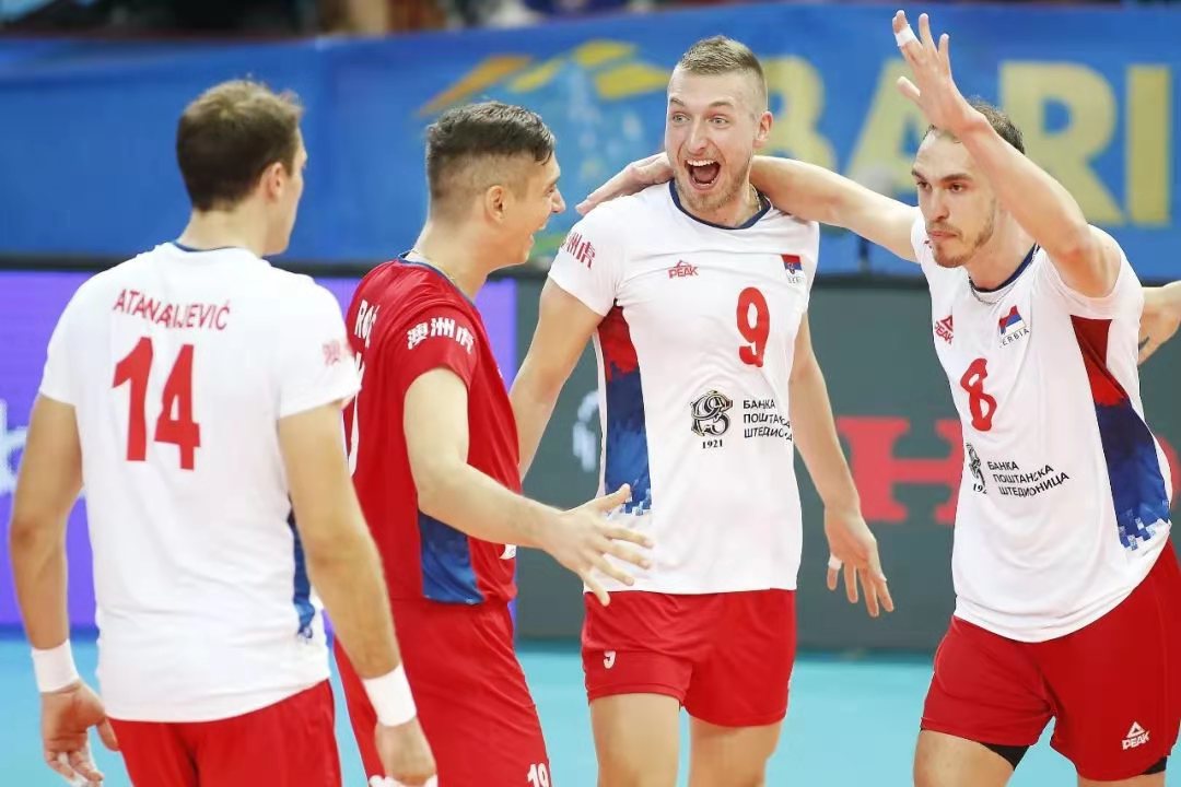 莱万多夫斯基关键节点势不可挡，塞尔维亚队带队取胜！的简单介绍