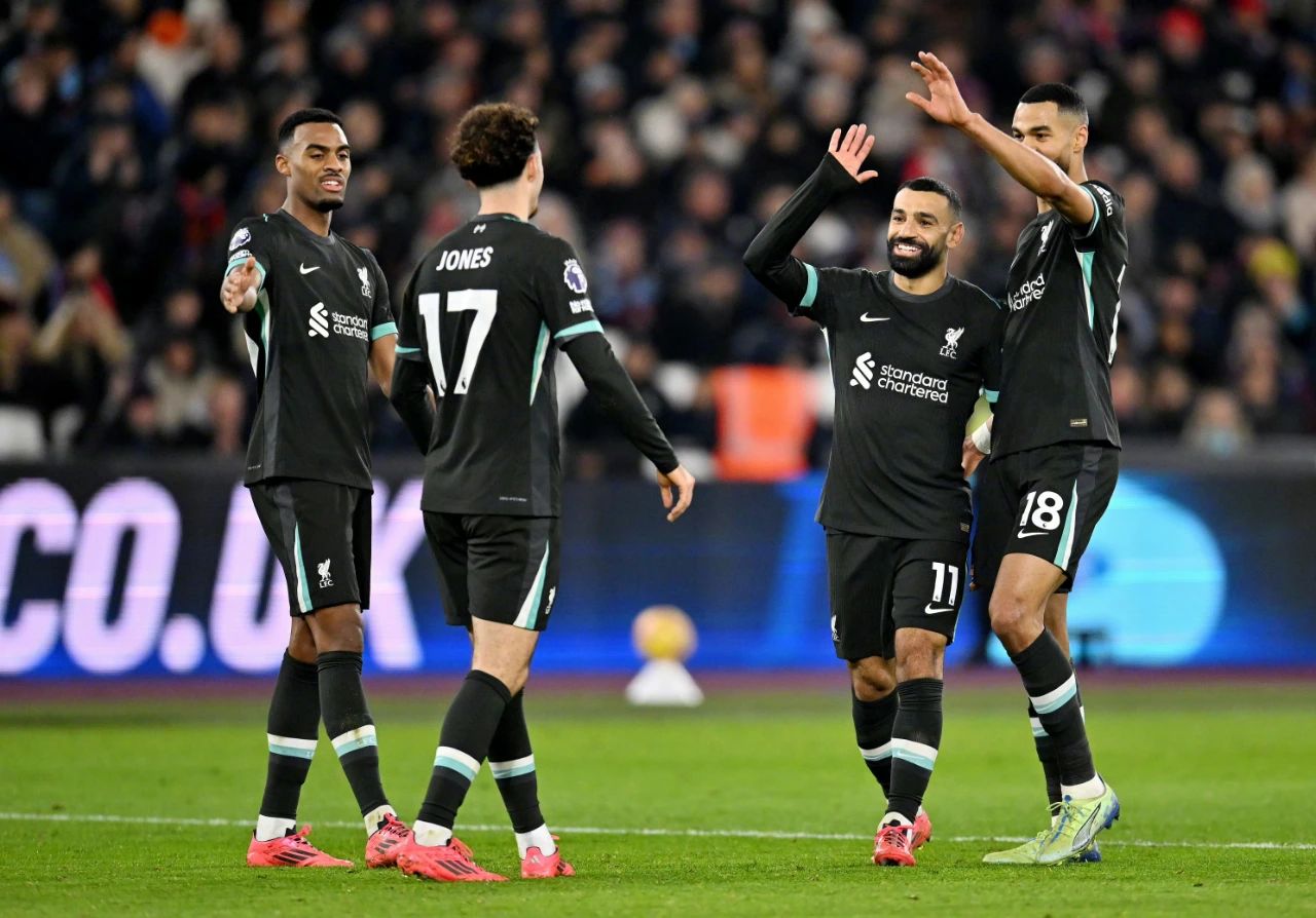 关于萨拉赫赛事官方发布关键助攻新规，雄鹿争议不断！的信息